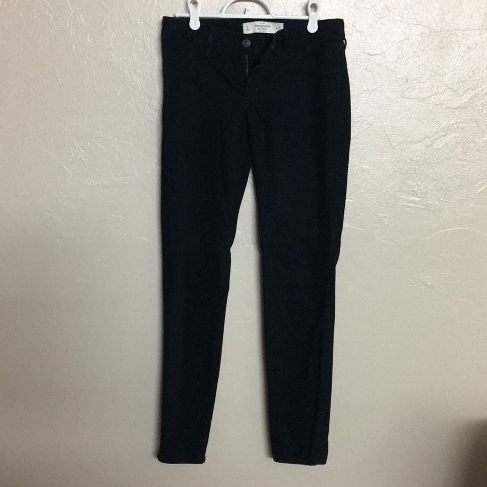ABERCROMBIE & FITCH Dark Soft Jeans
